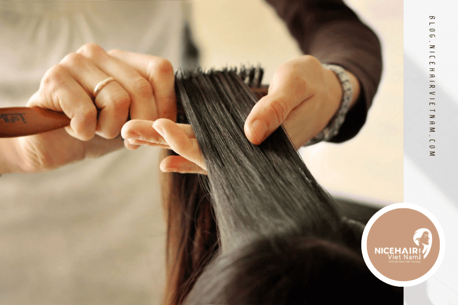 Hair grow faster when washing with shampoo containing castor oil